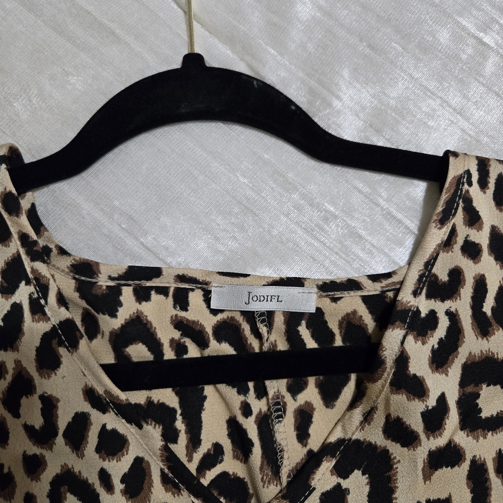 JODIFL Tan and Cream Oversized Leopard Print Tunic. NWOT. Never Worn! - Picture 6 of 6